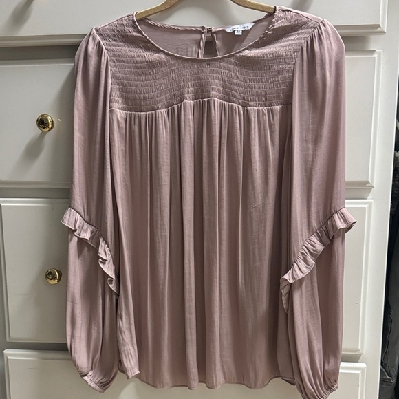 Tops - Women's Top